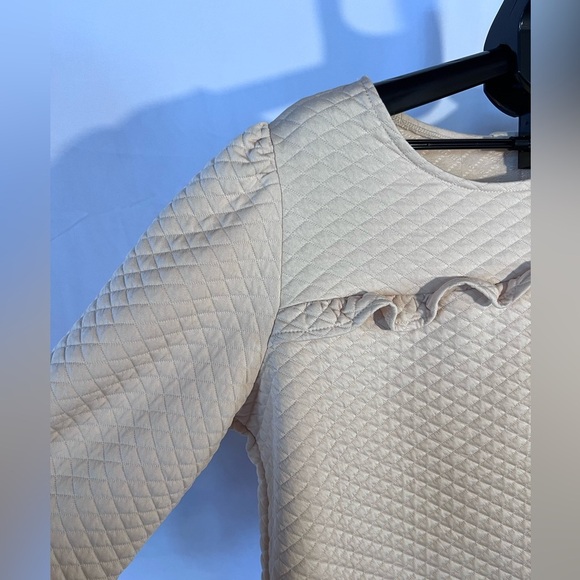 Beige Quilted Ruffle Women's Top, Size Large - Picture 2 of 5